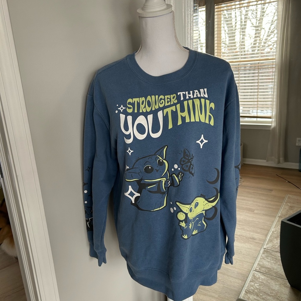 Womens large Star Wars crew neck sweatshirt.